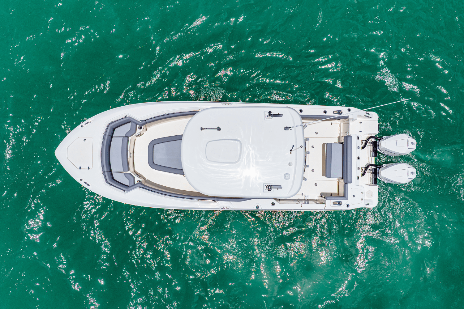 Slide: The Image of Boston Whaler 280 Outrage 2025 - 19