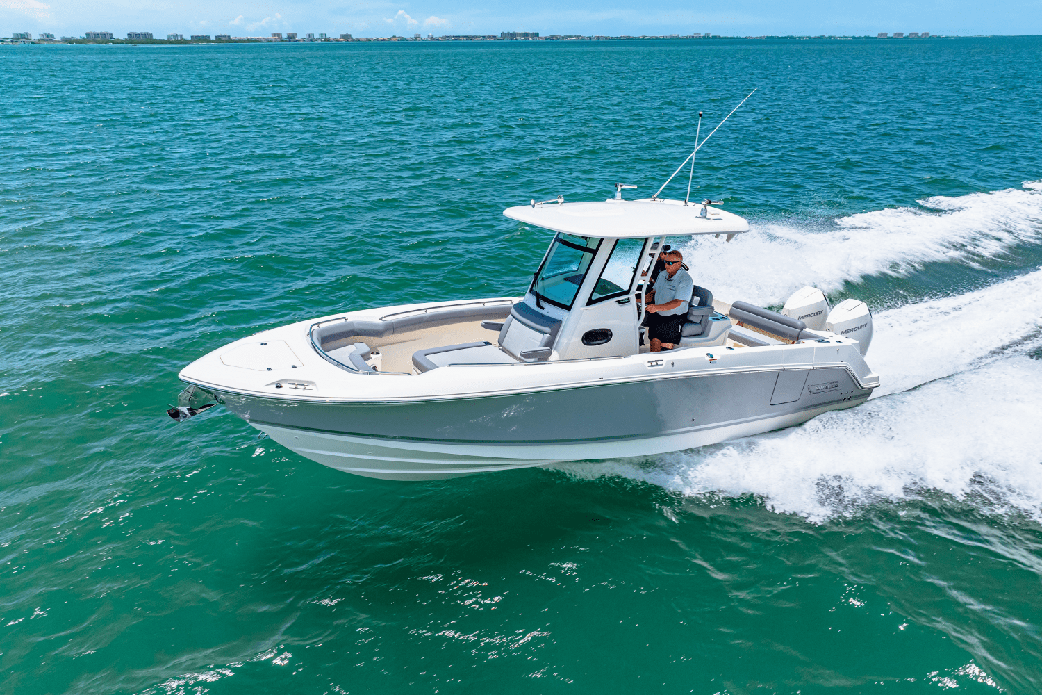 Slide: The Image of Boston Whaler 280 Outrage 2025 - 23