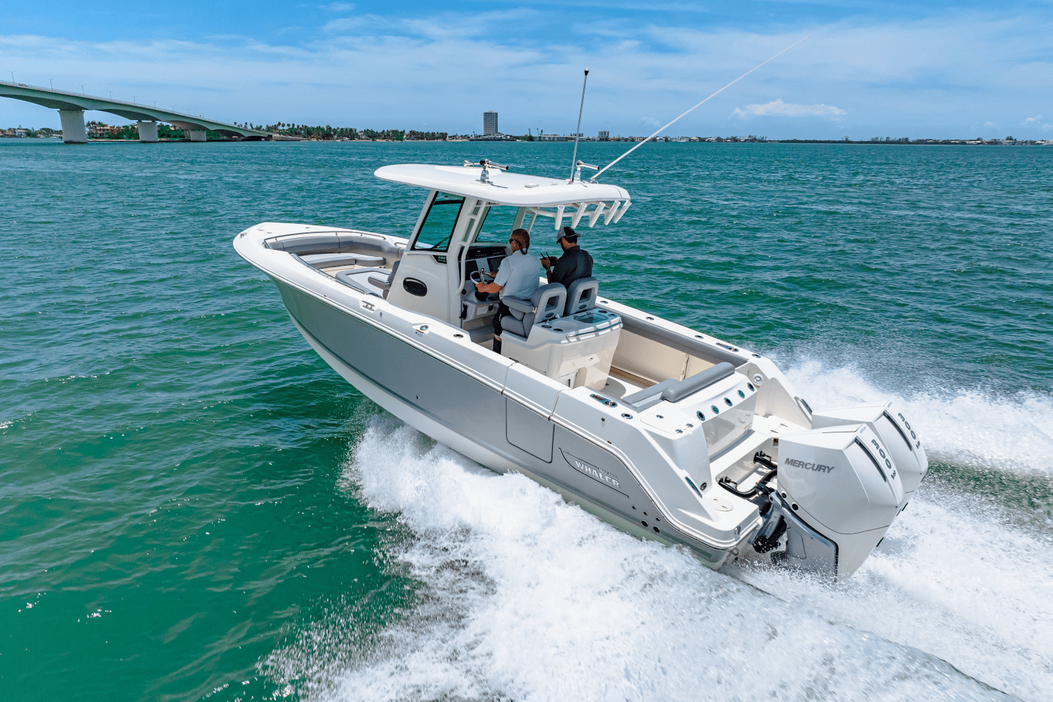 Slide: The Image of Boston Whaler 280 Outrage 2025 - 24