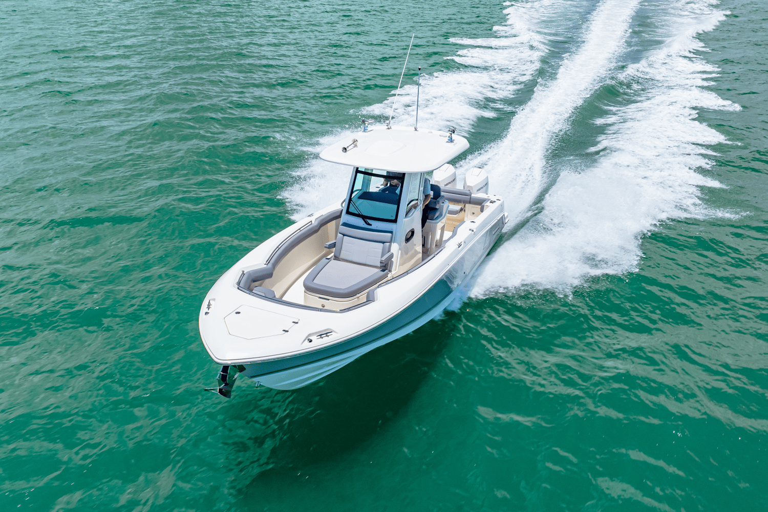Slide: The Image of Boston Whaler 280 Outrage 2025 - 25
