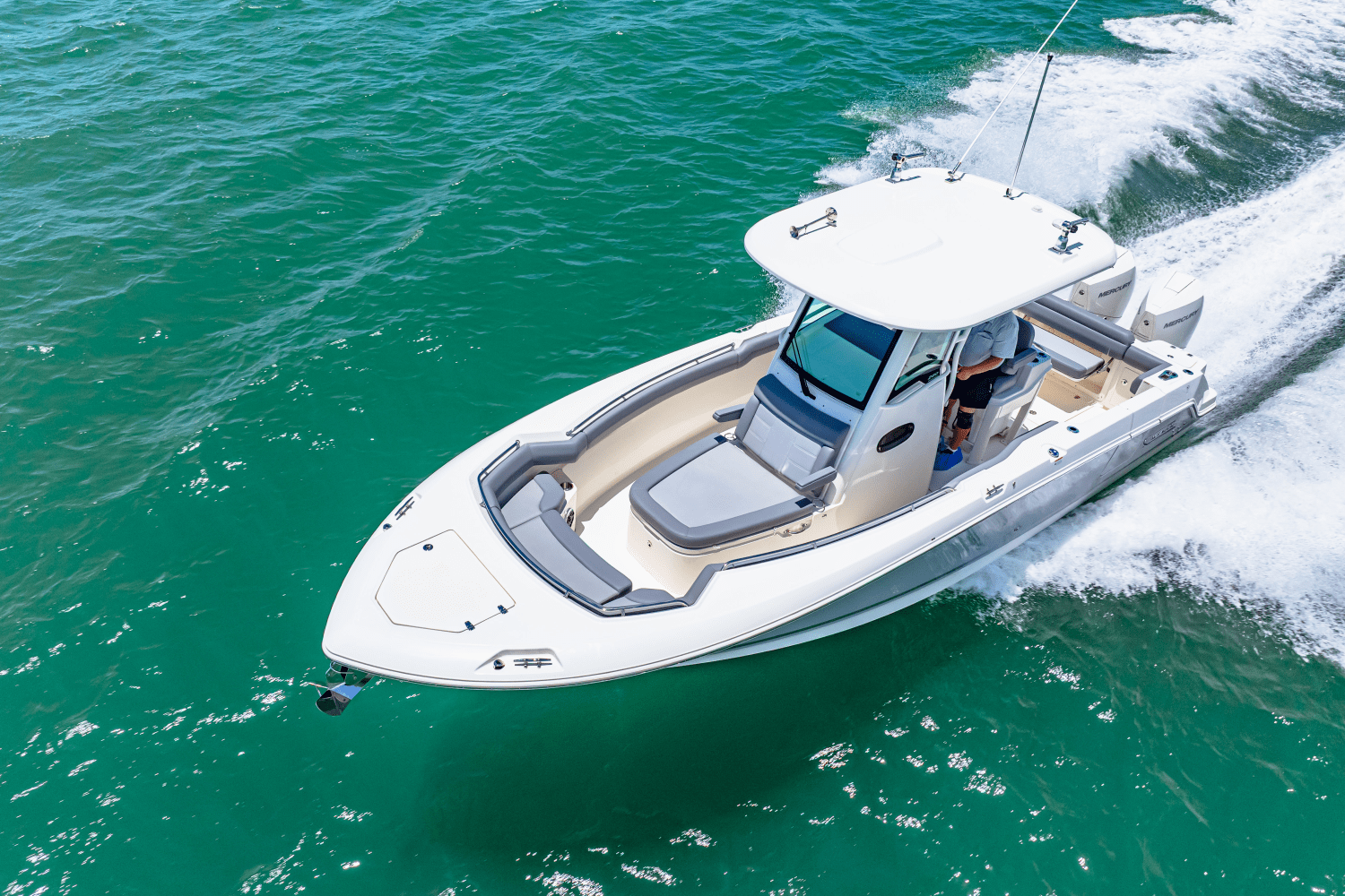 Slide: The Image of Boston Whaler 280 Outrage 2025 - 27
