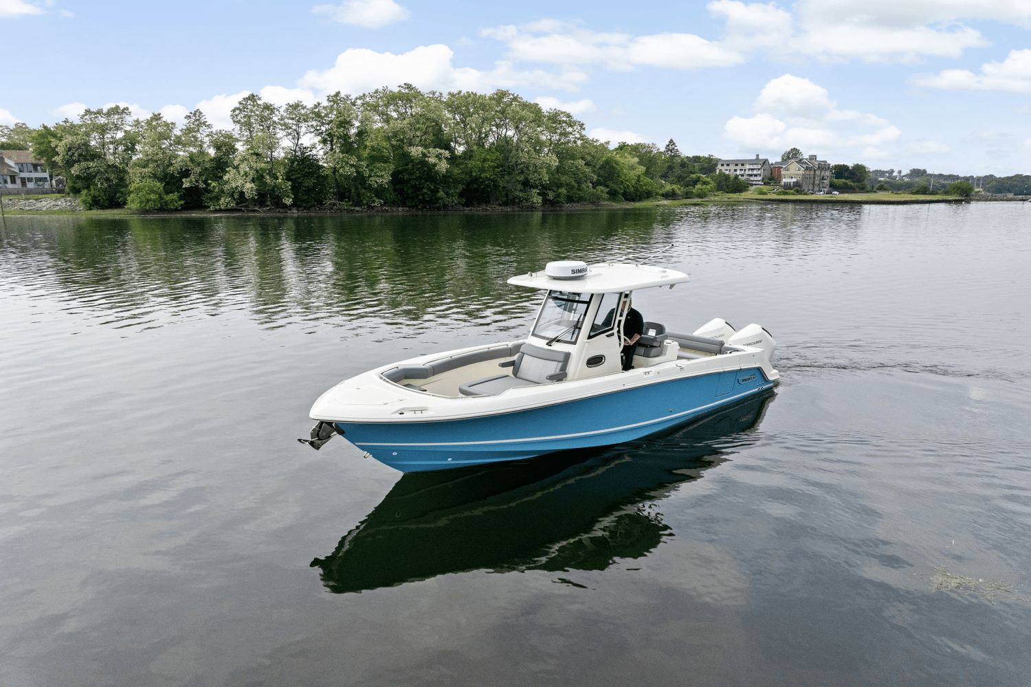 Slide: The Image of Boston Whaler 280 Outrage 2025 - 3