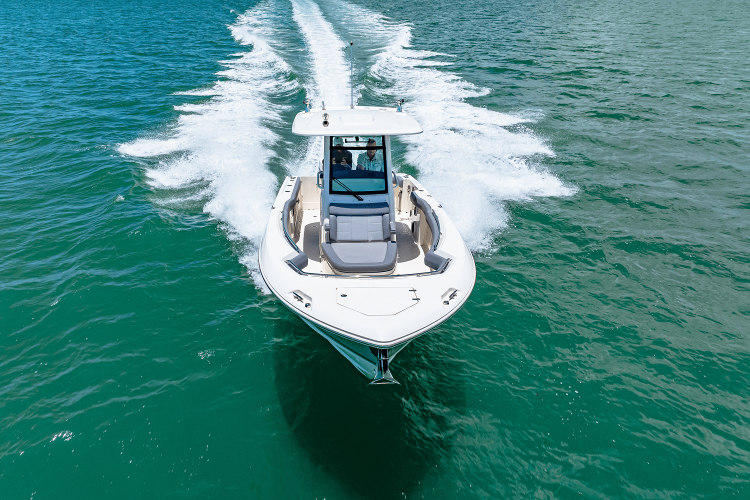Slide: The Image of Boston Whaler 280 Outrage 2025 - 35