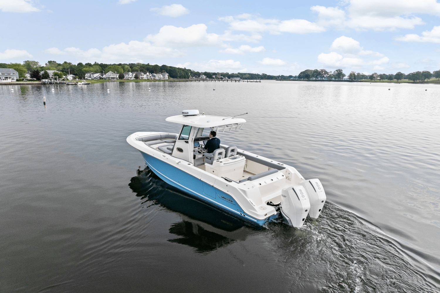 Slide: The Image of Boston Whaler 280 Outrage 2025 - 37