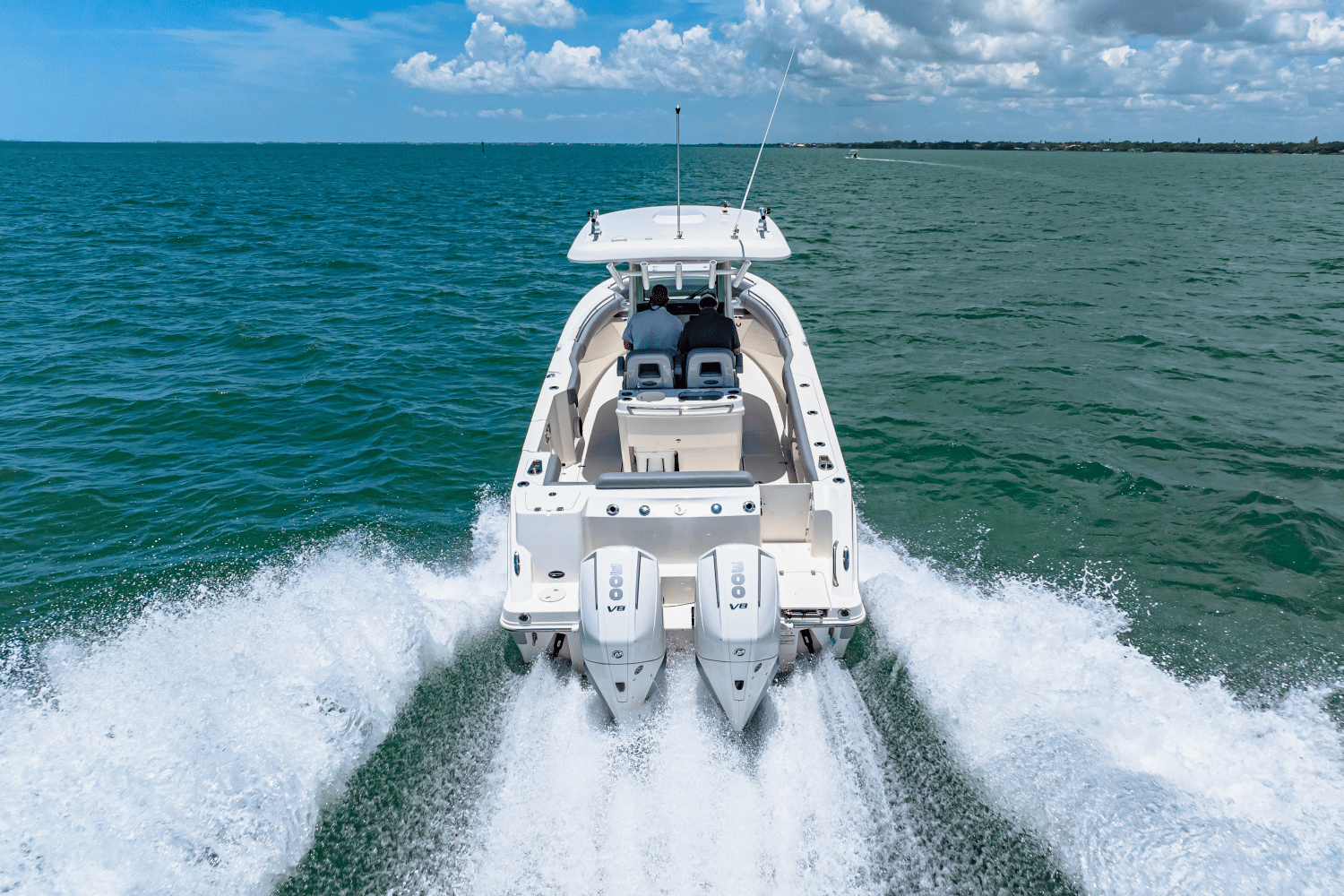 Slide: The Image of Boston Whaler 280 Outrage 2025 - 38