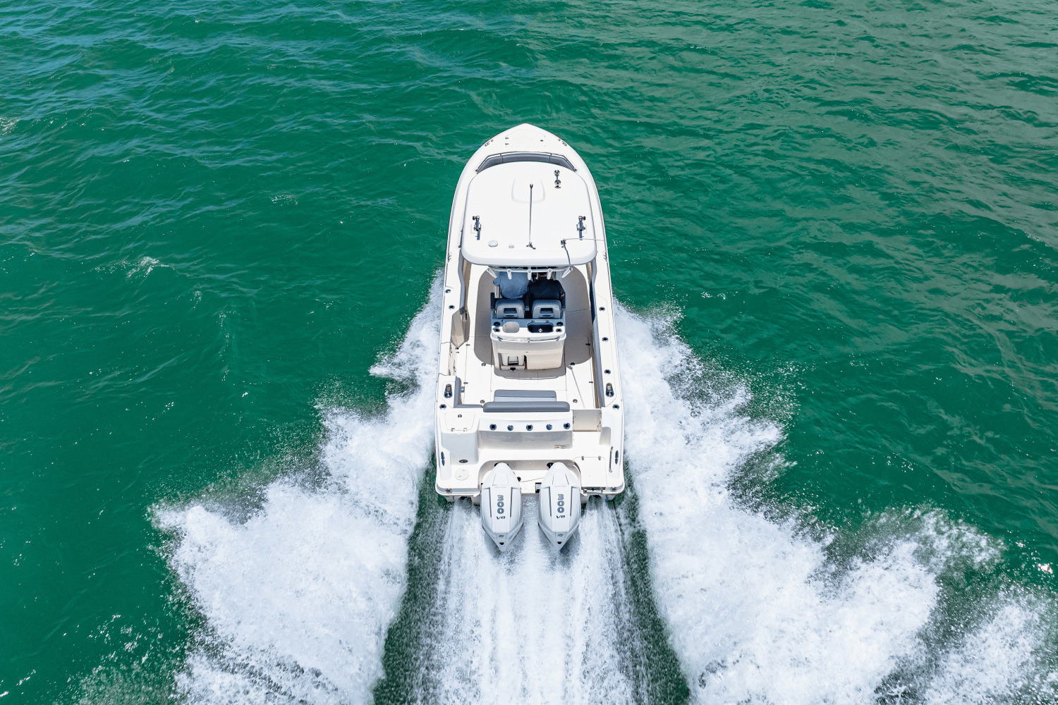 Slide: The Image of Boston Whaler 280 Outrage 2025 - 39