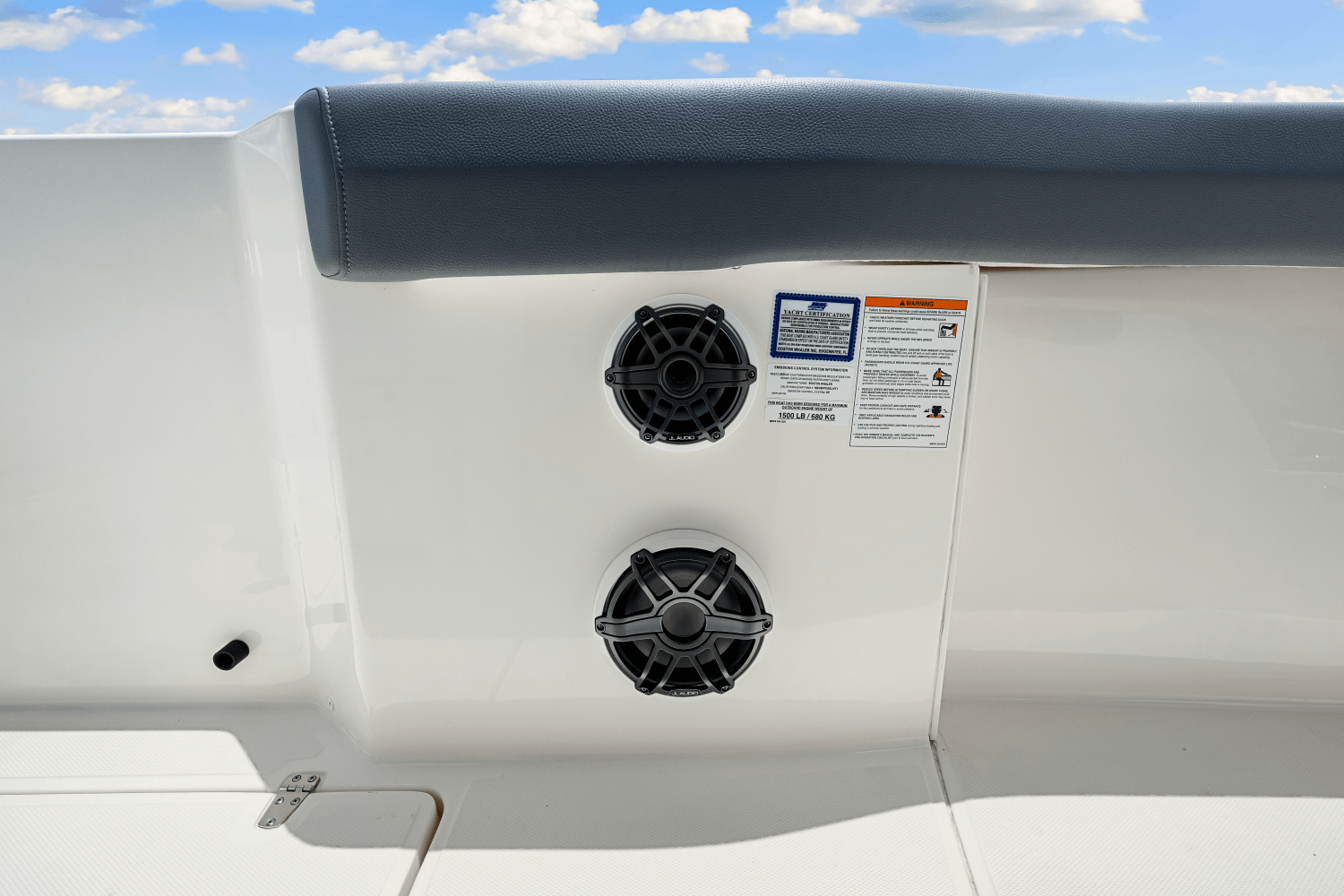 Slide: The Image of Boston Whaler 280 Outrage 2025 - 59