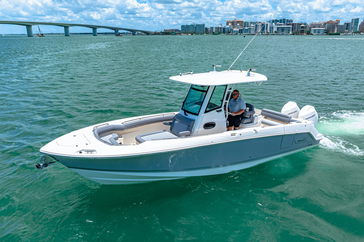 Slide: The Image of Boston Whaler 280 Outrage 2025 - 7