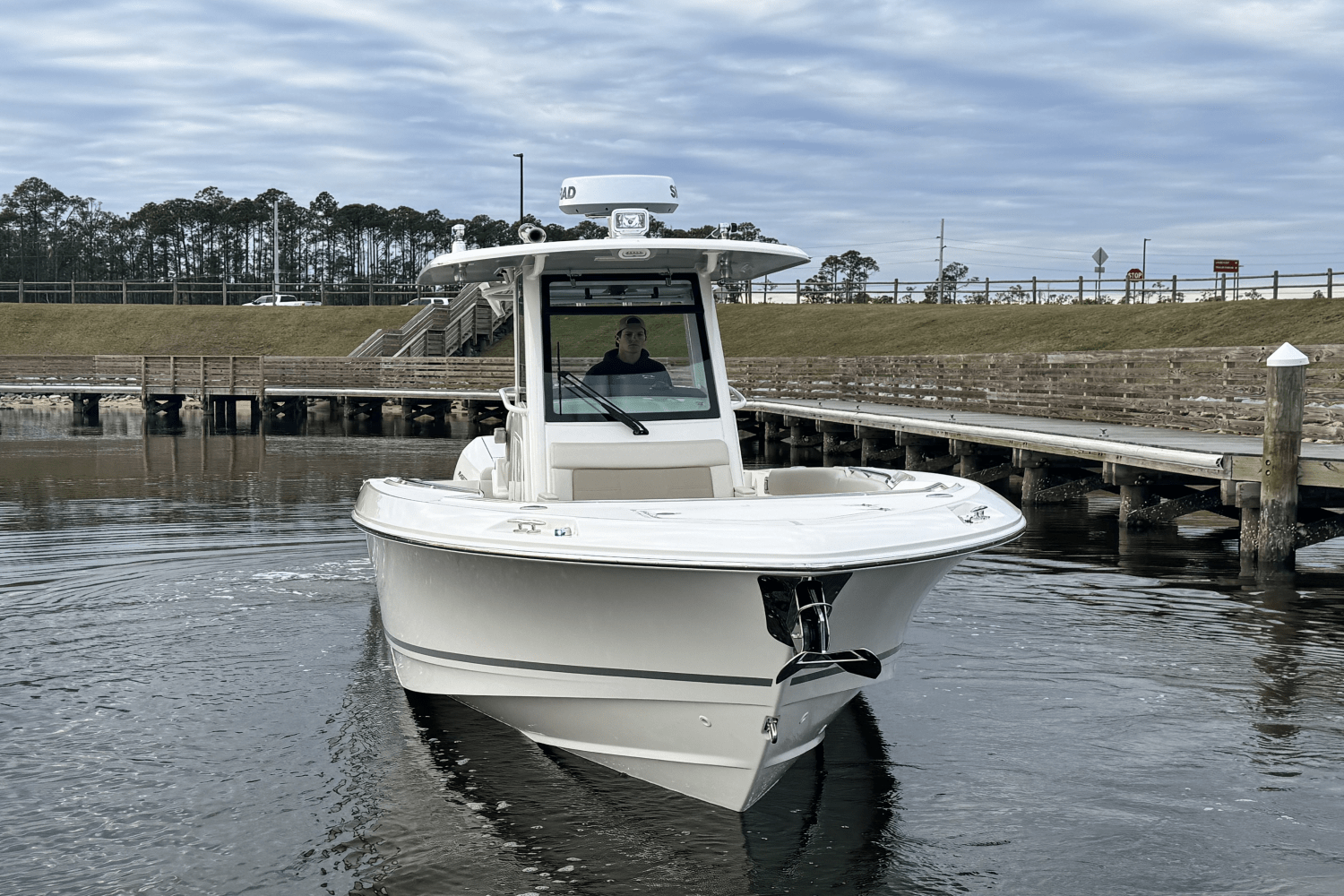 Slide: The Image of Boston Whaler 280 Outrage 2025 - 7