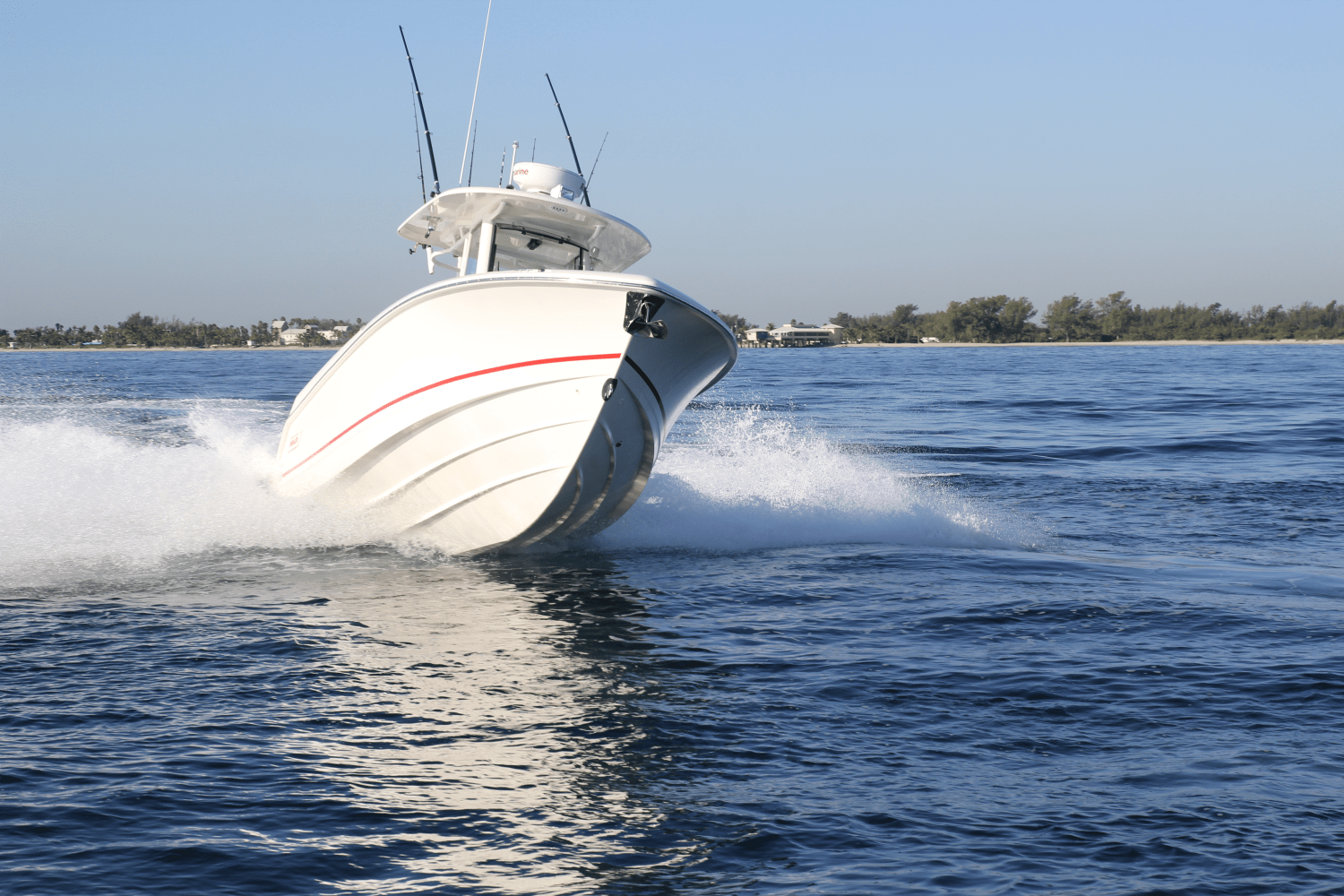 Slide: The Image of Boston Whaler 280 Outrage 2026 - 100
