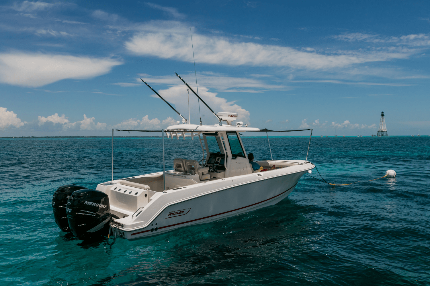 Slide: The Image of Boston Whaler 280 Outrage 2026 - 105