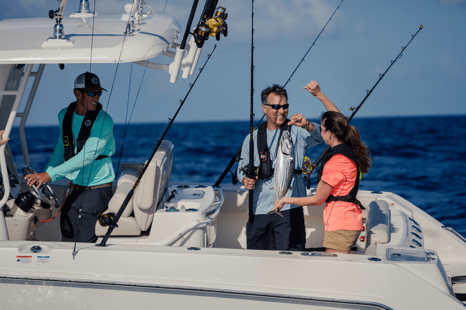 Slide: The Image of Boston Whaler 280 Outrage 2026 - 115