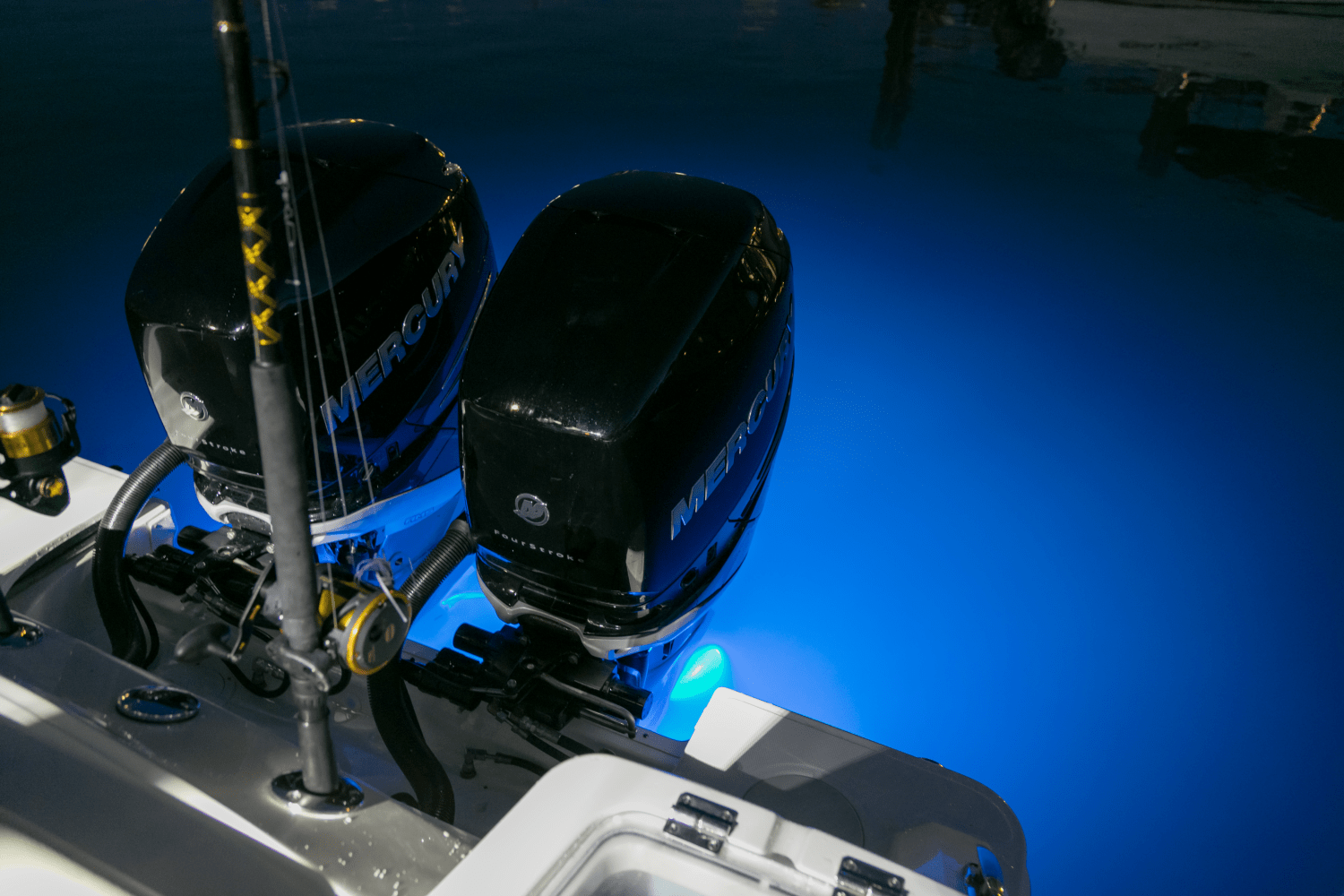 Slide: The Image of Boston Whaler 280 Outrage 2026 - 154