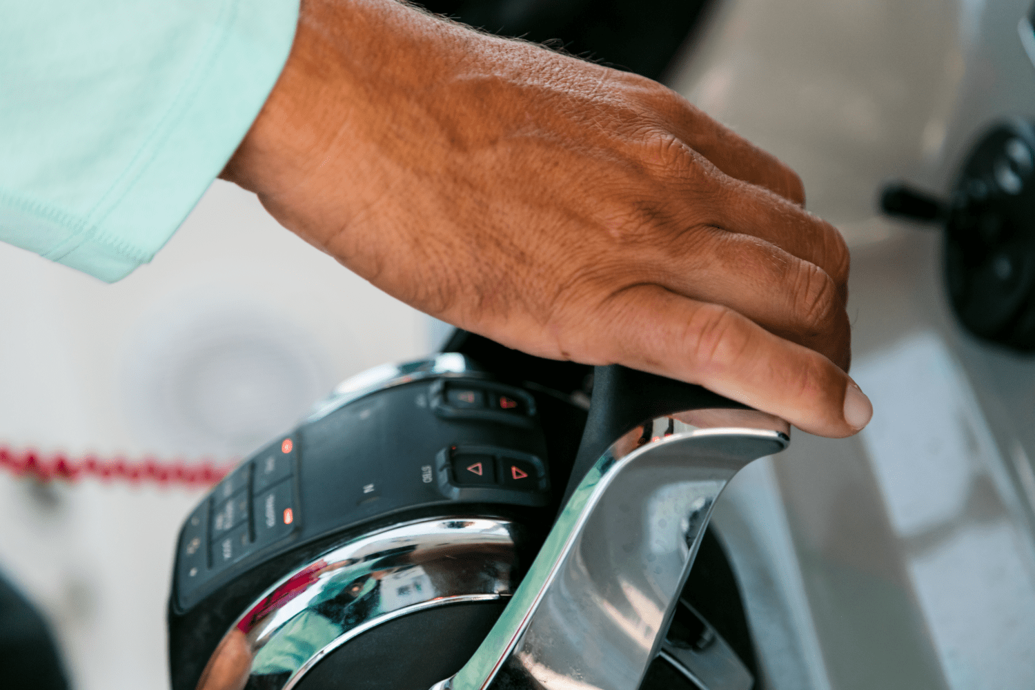 Slide: The Image of Boston Whaler 280 Outrage 2026 - 161