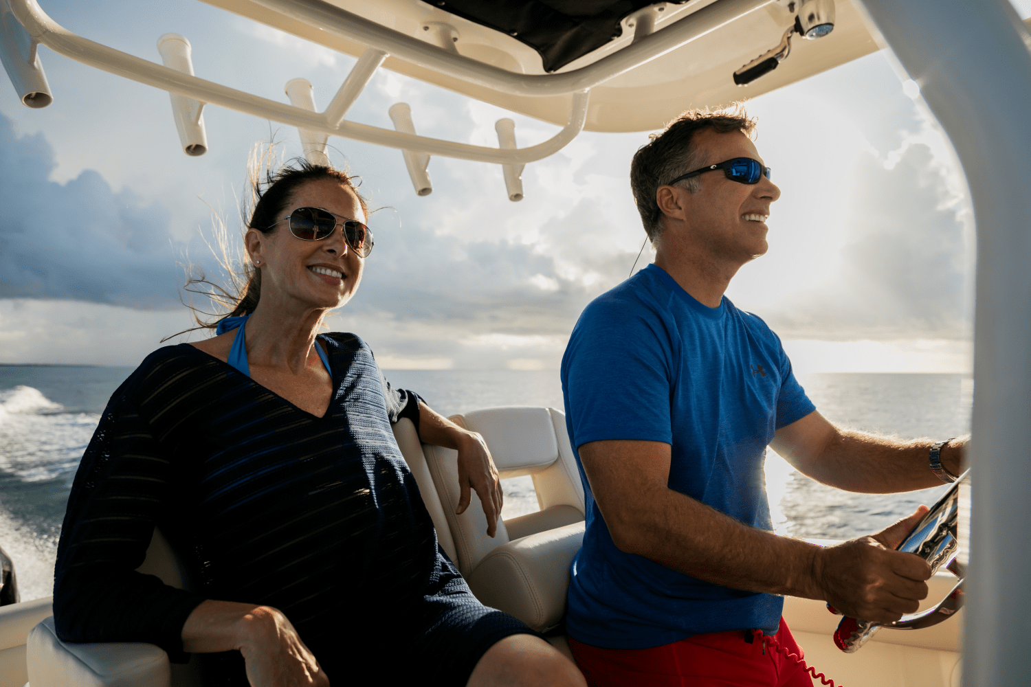 Slide: The Image of Boston Whaler 280 Outrage 2026 - 27