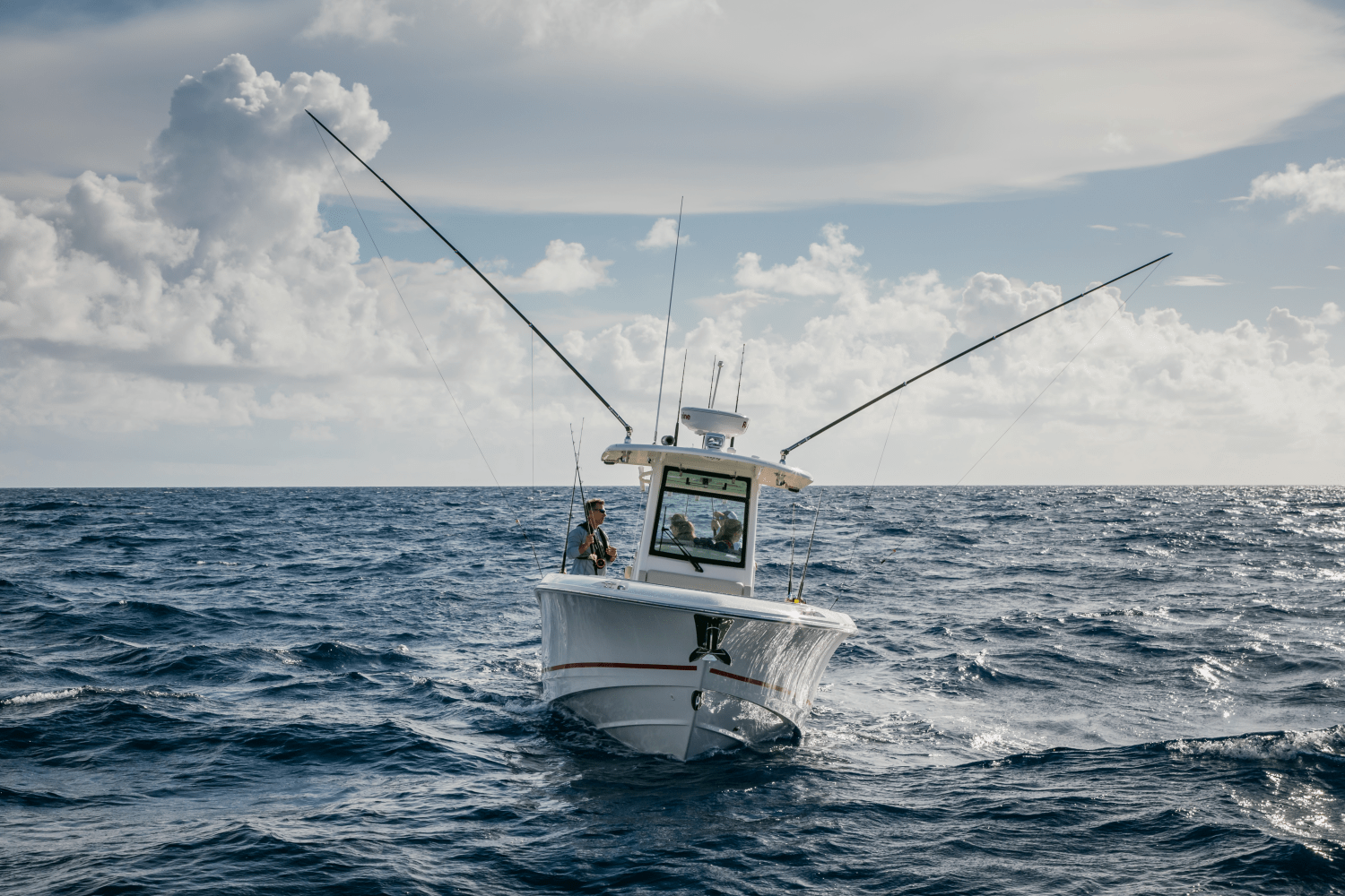 Slide: The Image of Boston Whaler 280 Outrage 2026 - 71