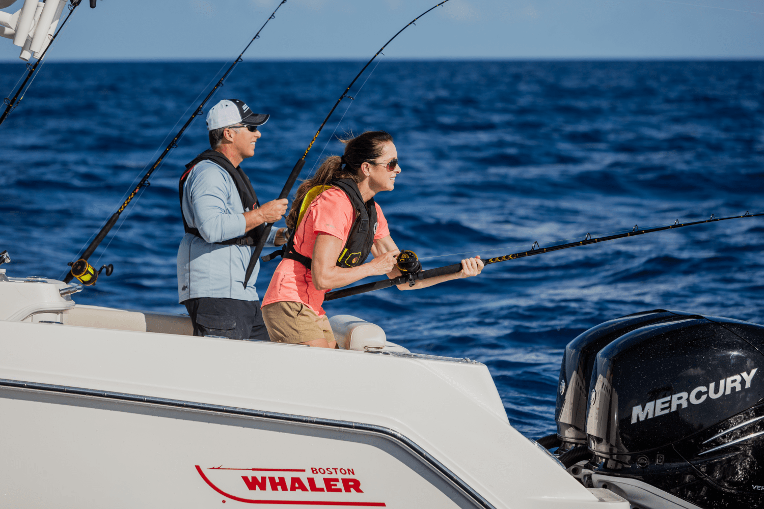 Slide: The Image of Boston Whaler 280 Outrage 2026 - 77