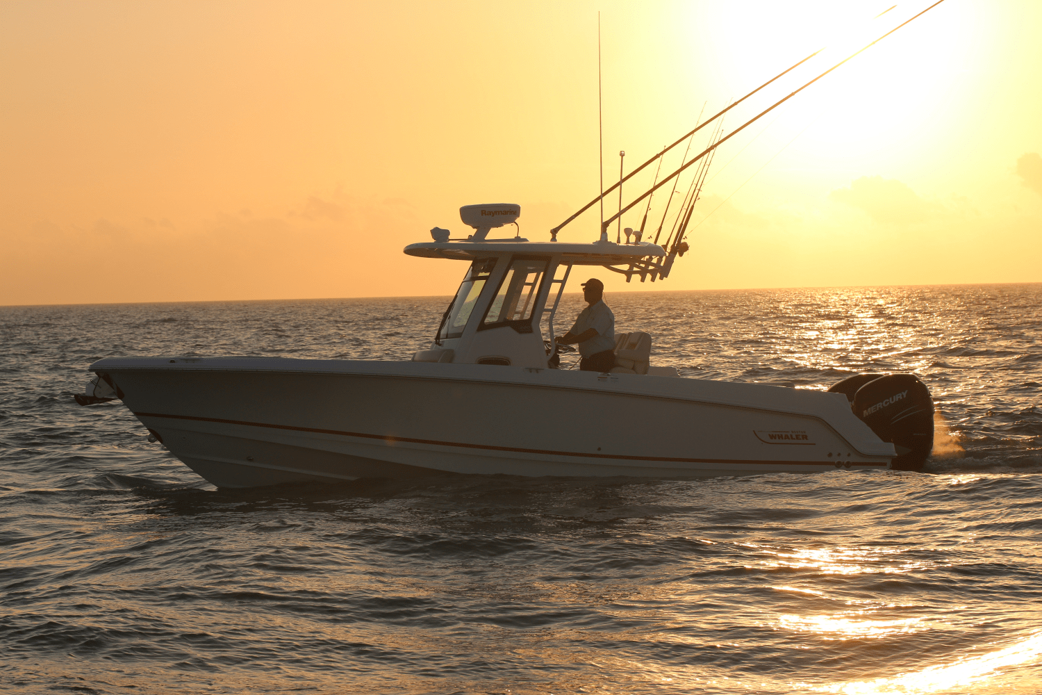 Slide: The Image of Boston Whaler 280 Outrage 2026 - 8