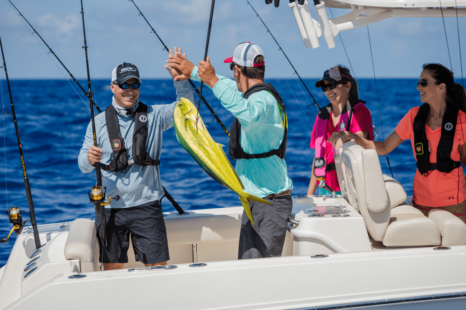 Slide: The Image of Boston Whaler 280 Outrage 2026 - 82