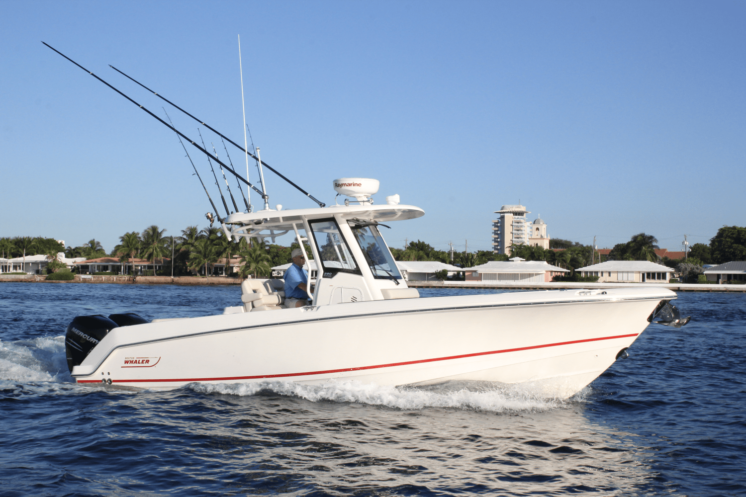 Slide: The Image of Boston Whaler 280 Outrage 2026 - 90
