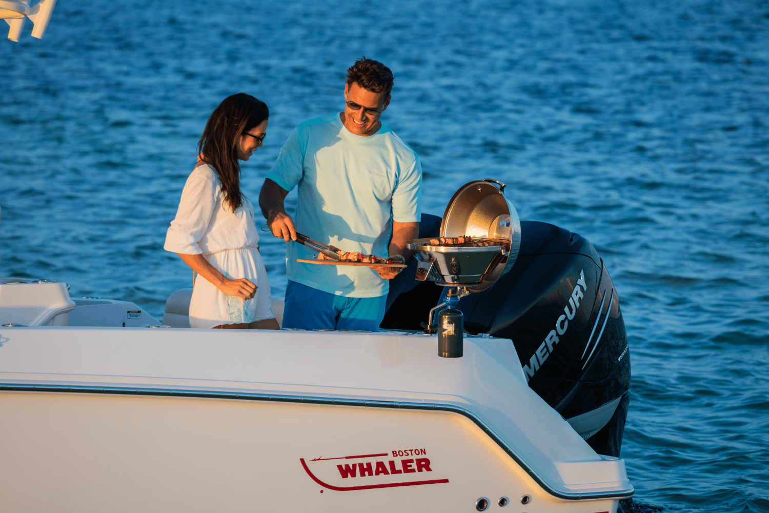 Slide: The Image of Boston Whaler 280 Outrage 2026 - 91