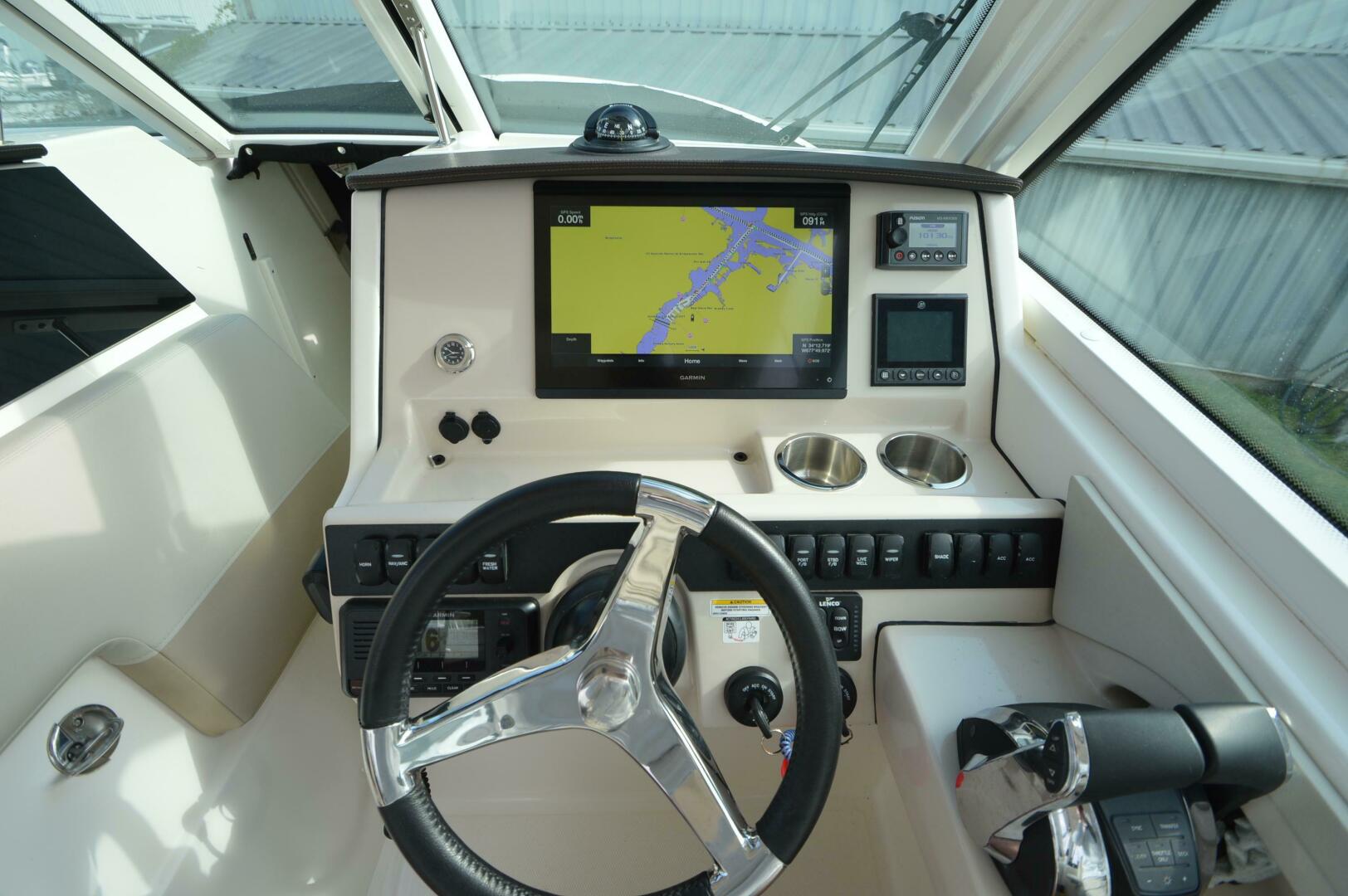 Slide: The Image of Boston Whaler 280 VANTAGE 2022 - 5206552