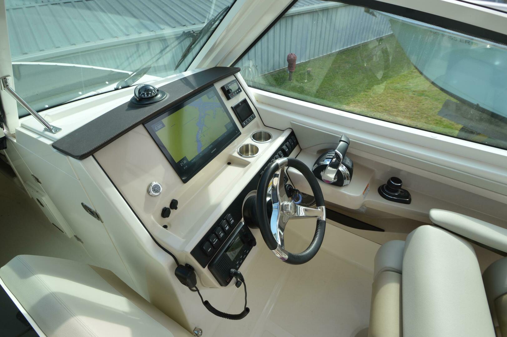 Slide: The Image of Boston Whaler 280 VANTAGE 2022 - 5206553