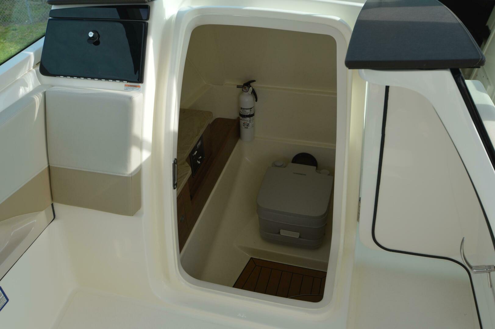 Slide: The Image of Boston Whaler 280 VANTAGE 2022 - 5206558