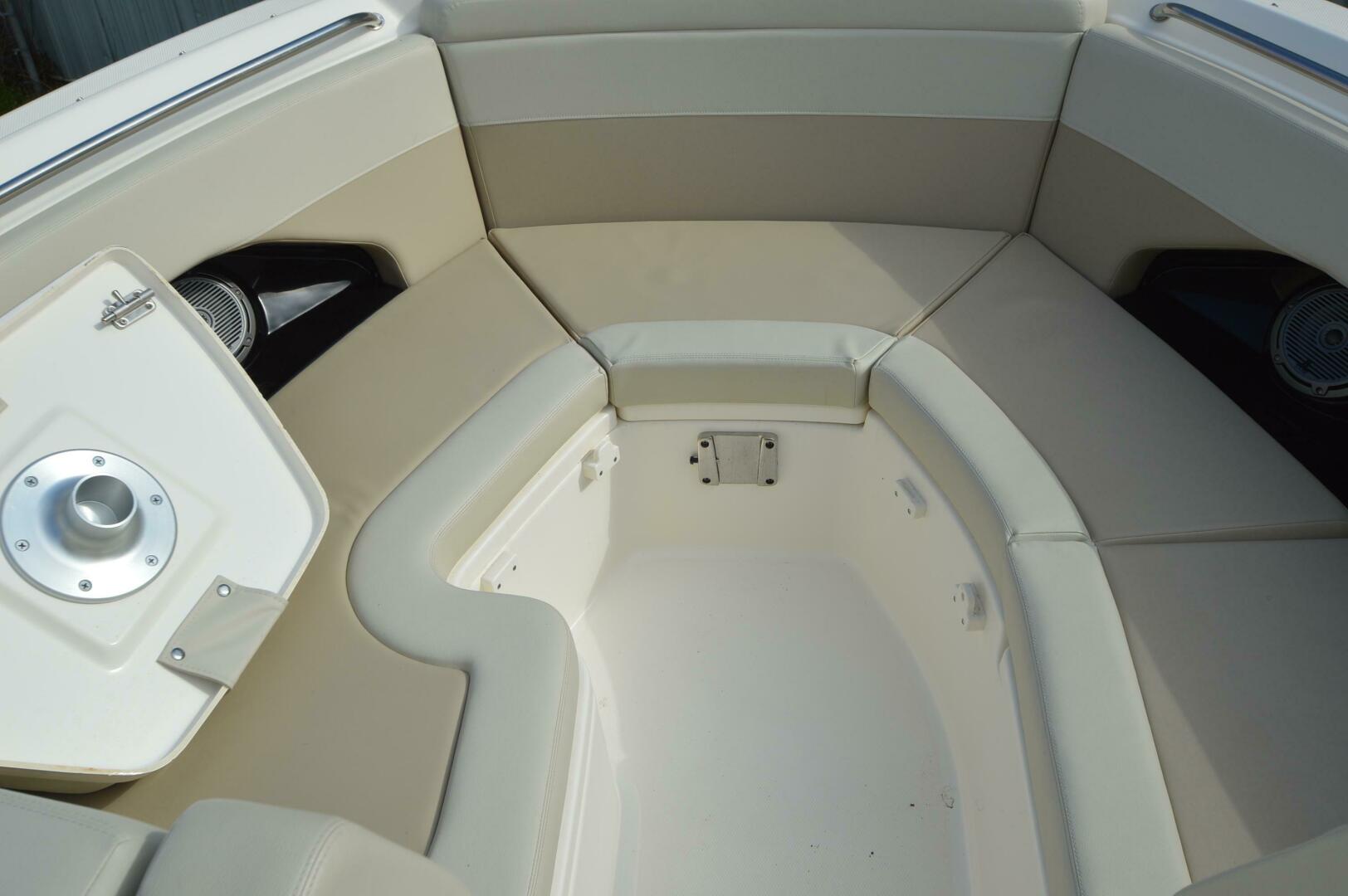 Slide: The Image of Boston Whaler 280 VANTAGE 2022 - 5206565