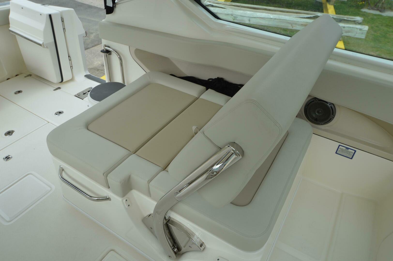 Slide: The Image of Boston Whaler 280 VANTAGE 2022 - 5206578