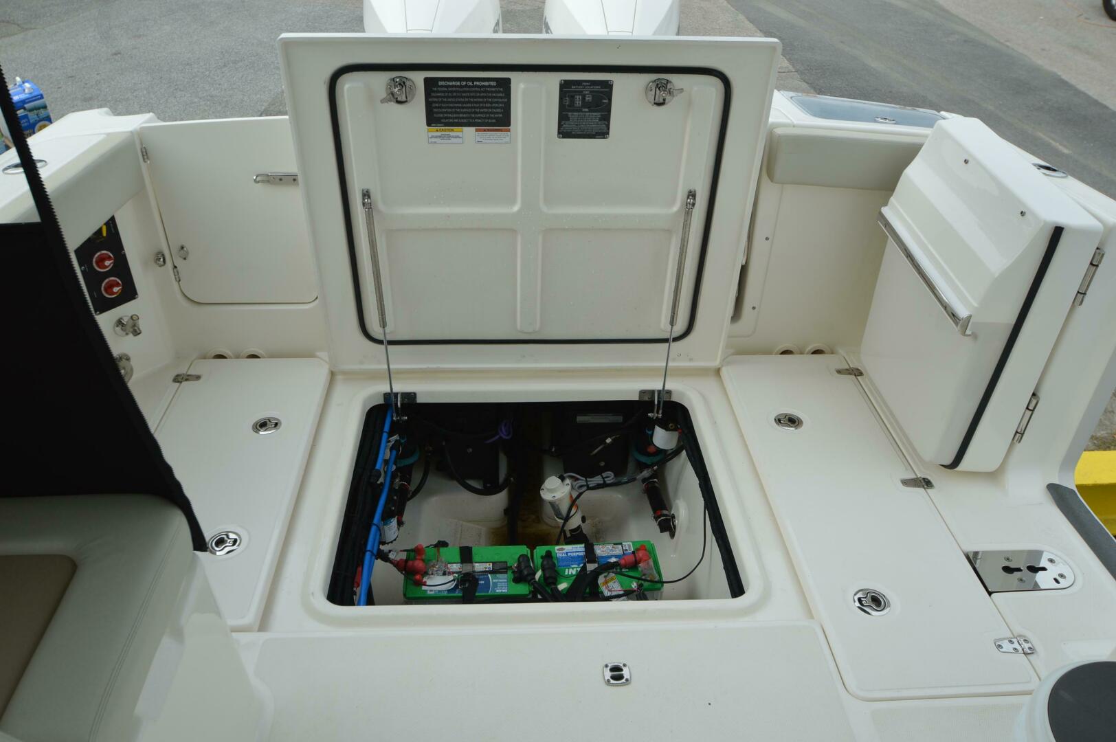 Slide: The Image of Boston Whaler 280 VANTAGE 2022 - 5206580