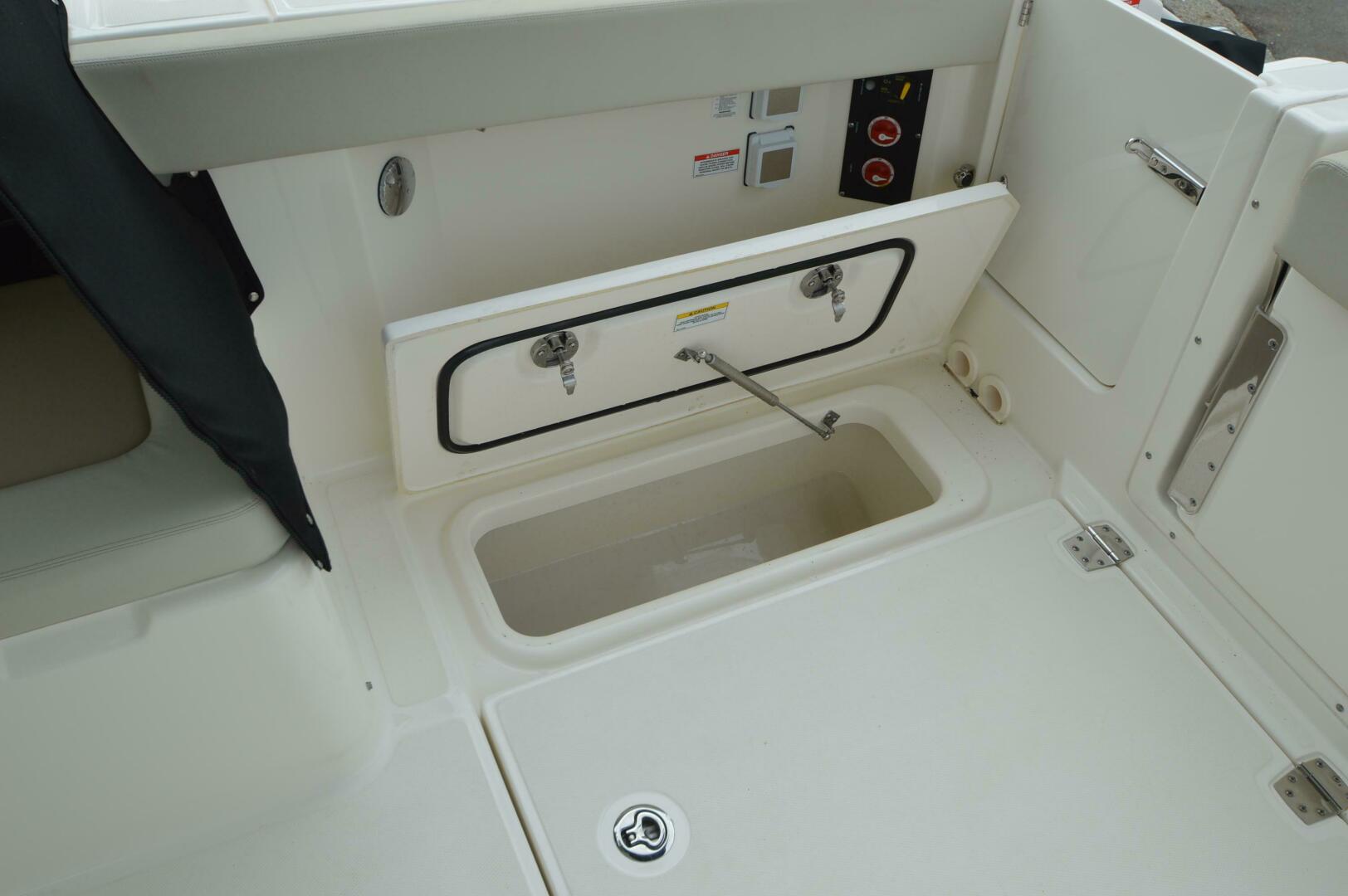 Slide: The Image of Boston Whaler 280 VANTAGE 2022 - 5206581