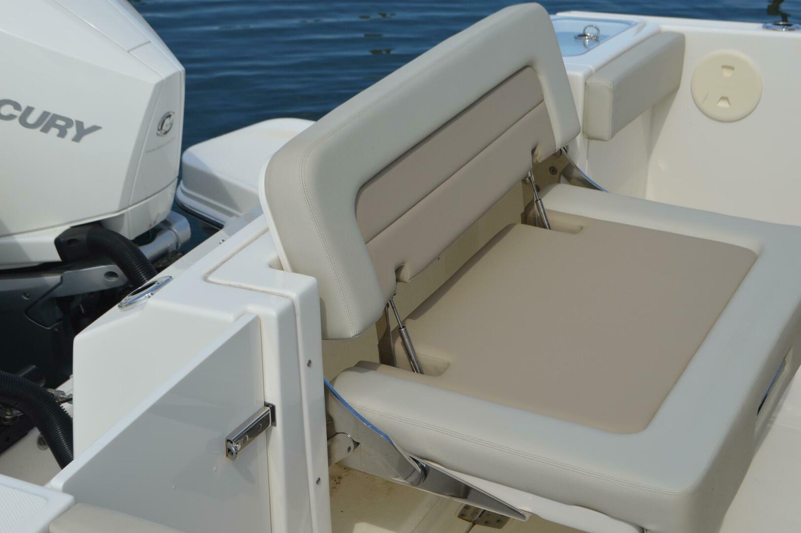 Slide: The Image of Boston Whaler 280 VANTAGE 2022 - 5206648