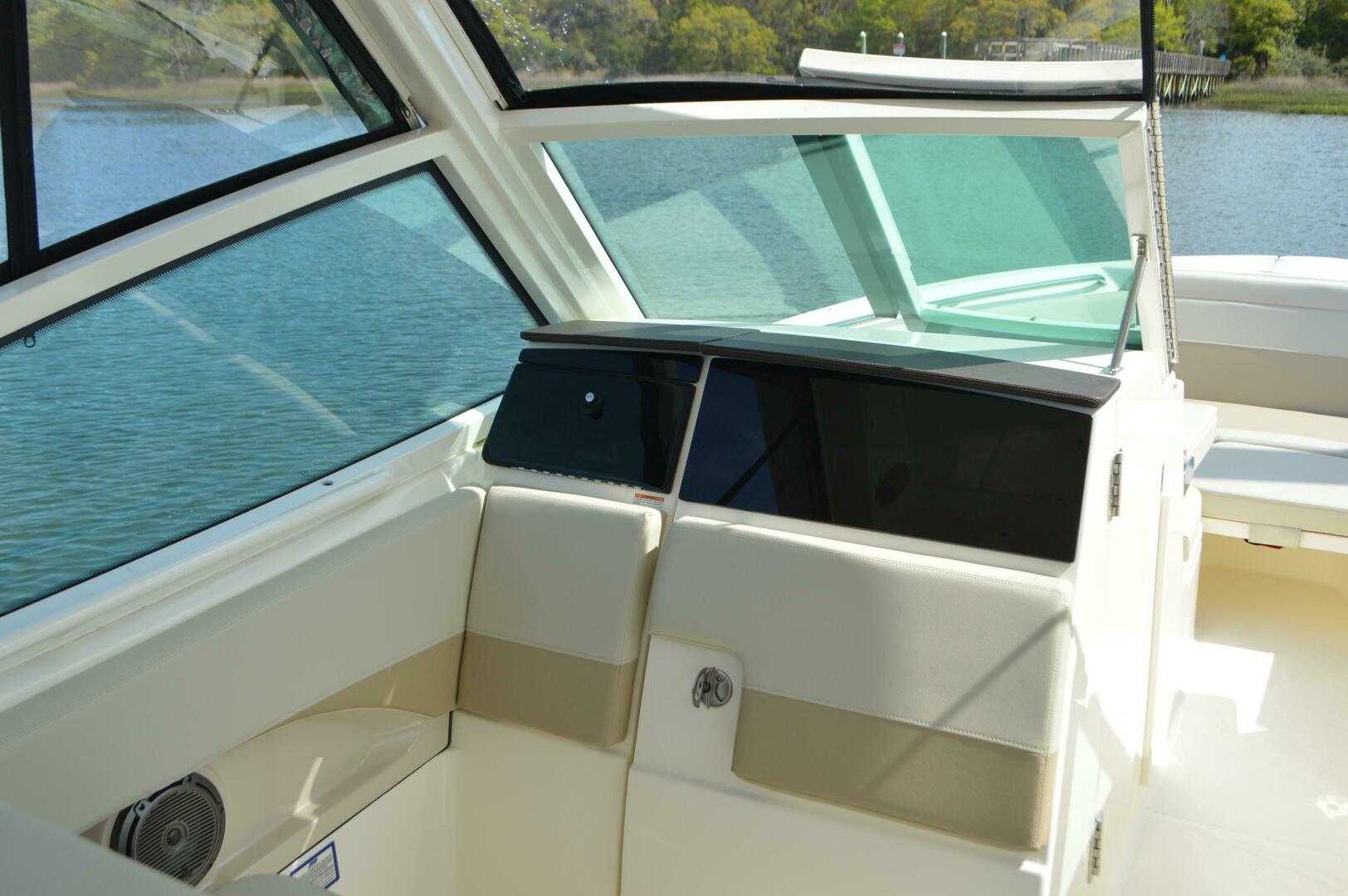 Slide: The Image of Boston Whaler 280 VANTAGE 2022 - 5206660