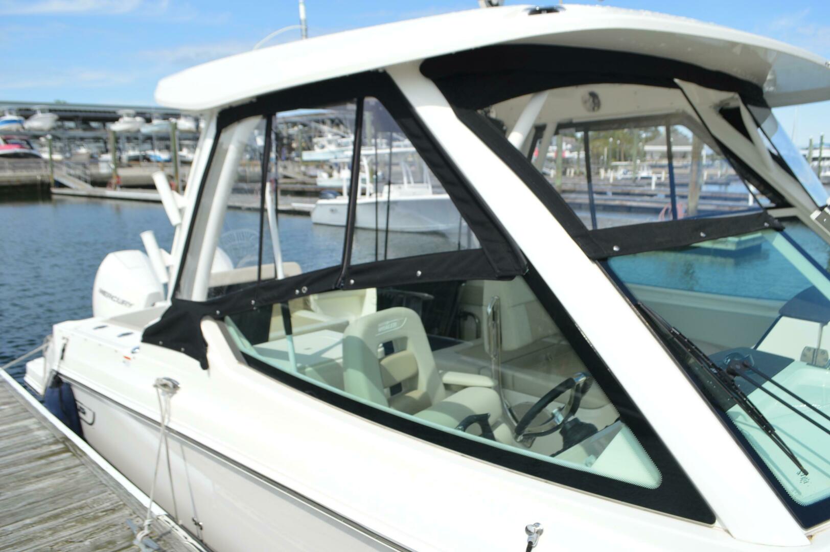 Slide: The Image of Boston Whaler 280 VANTAGE 2022 - 5206666