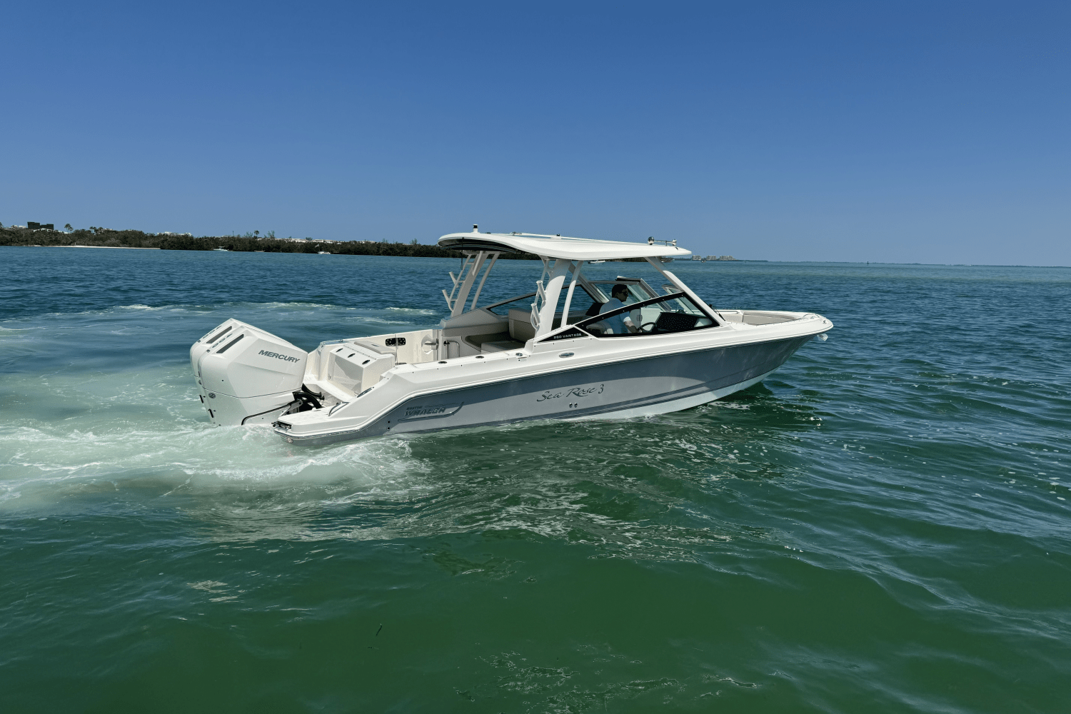 Slide: The Image of Boston Whaler 280 VANTAGE 2024 - 18