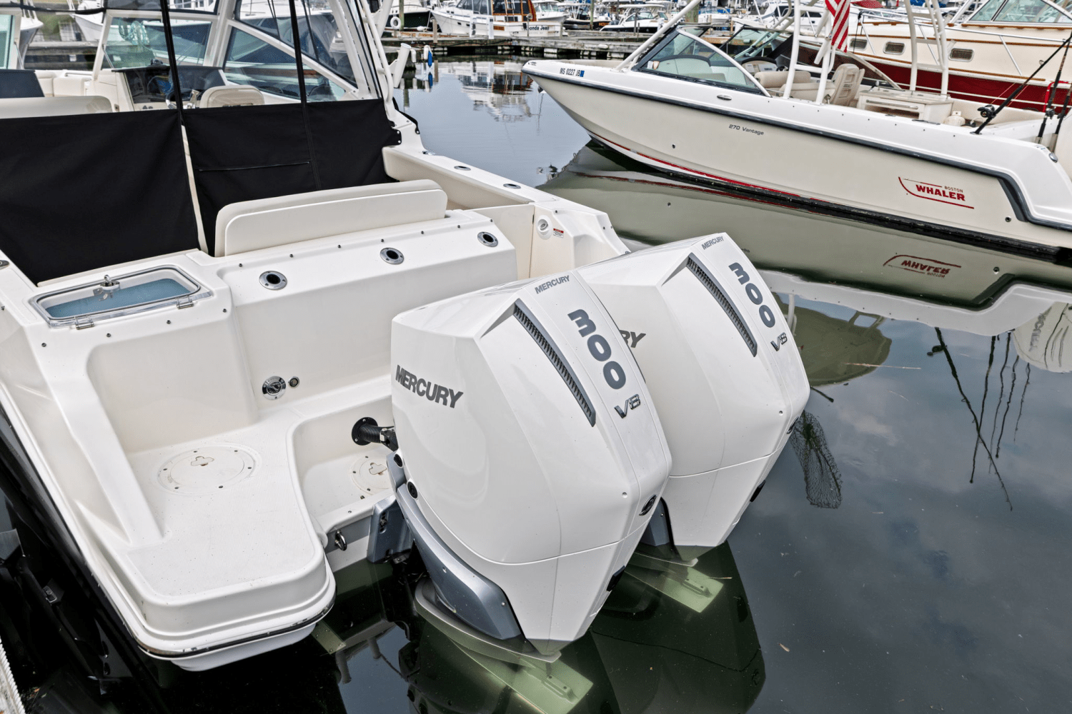 Slide: The Image of Boston Whaler 280 Vantage 2025 - 4
