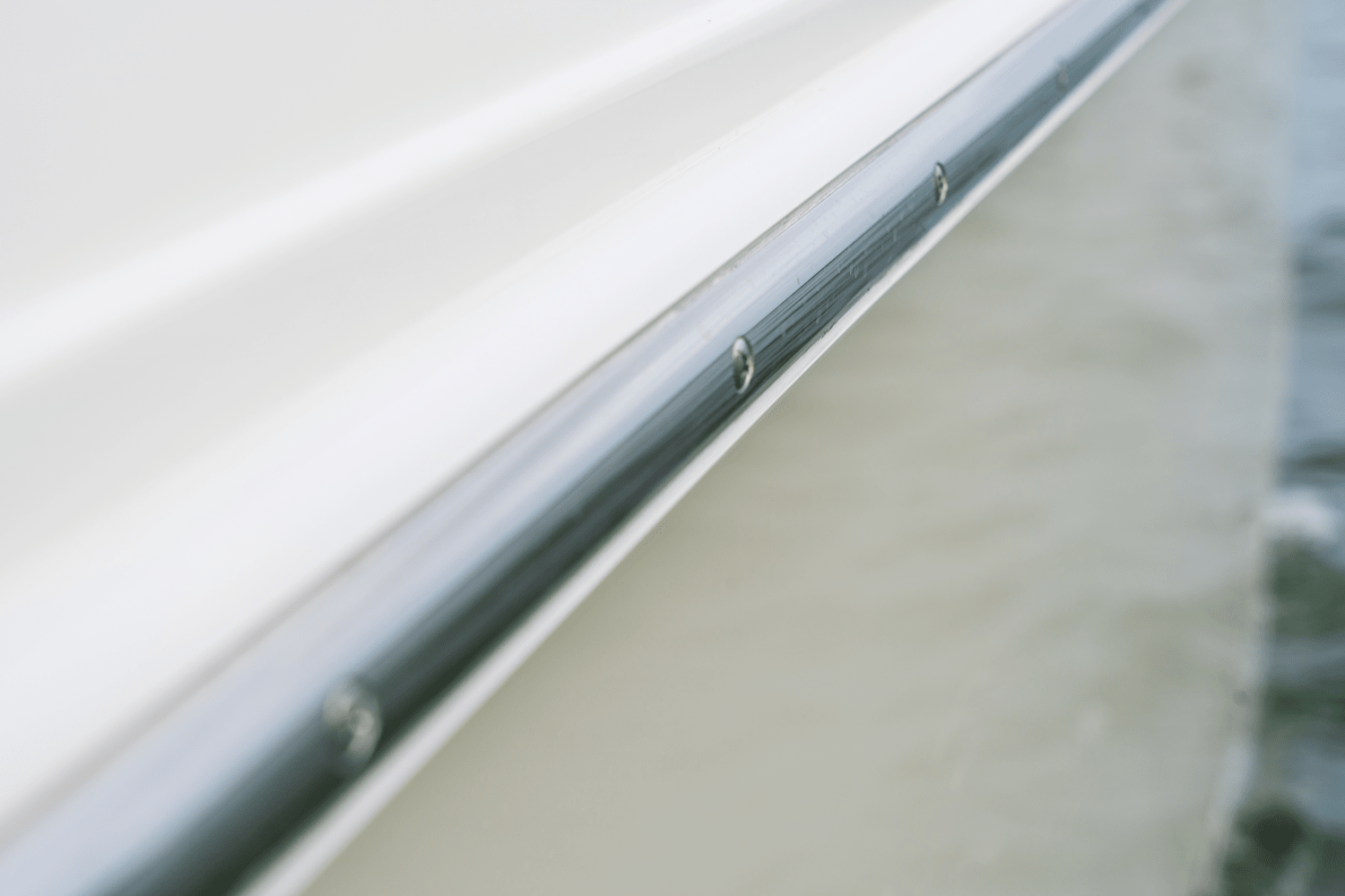 Slide: The Image of Boston Whaler 280 Vantage 2025 - 73