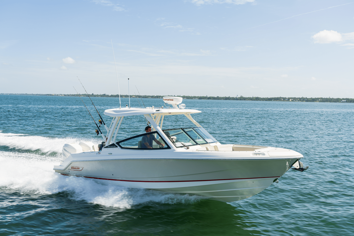 Slide: The Image of Boston Whaler 280 Vantage 2026 - 0