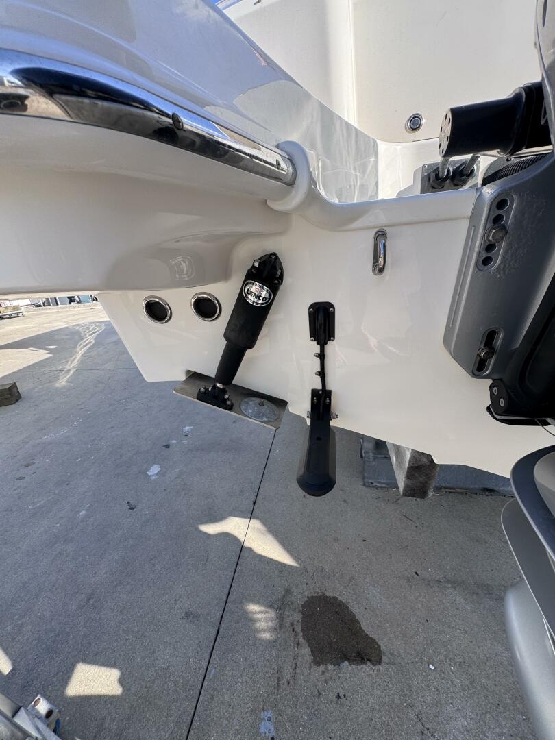 Slide: The Image of Boston Whaler 280 VANTAGE DC 2022 - 5061530