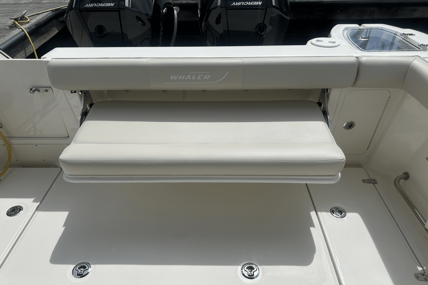 Slide: The Image of Boston Whaler 285 CONQUEST 2024 - 13