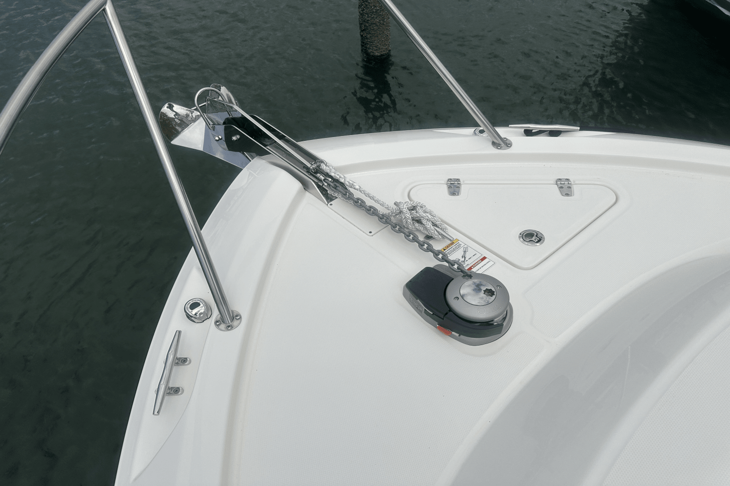 Slide: The Image of Boston Whaler 285 CONQUEST 2024 - 28