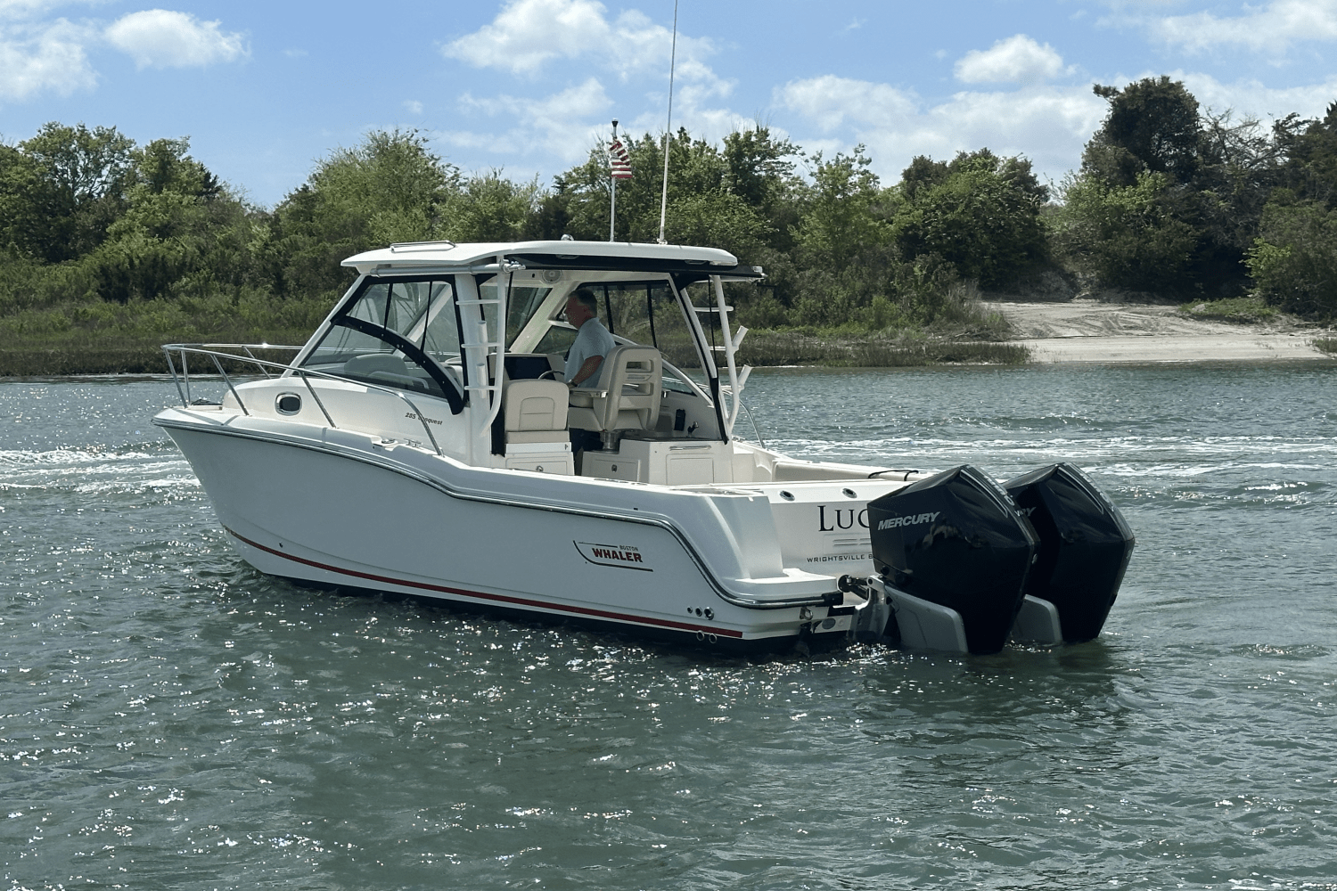 Slide: The Image of Boston Whaler 285 CONQUEST 2024 - 3