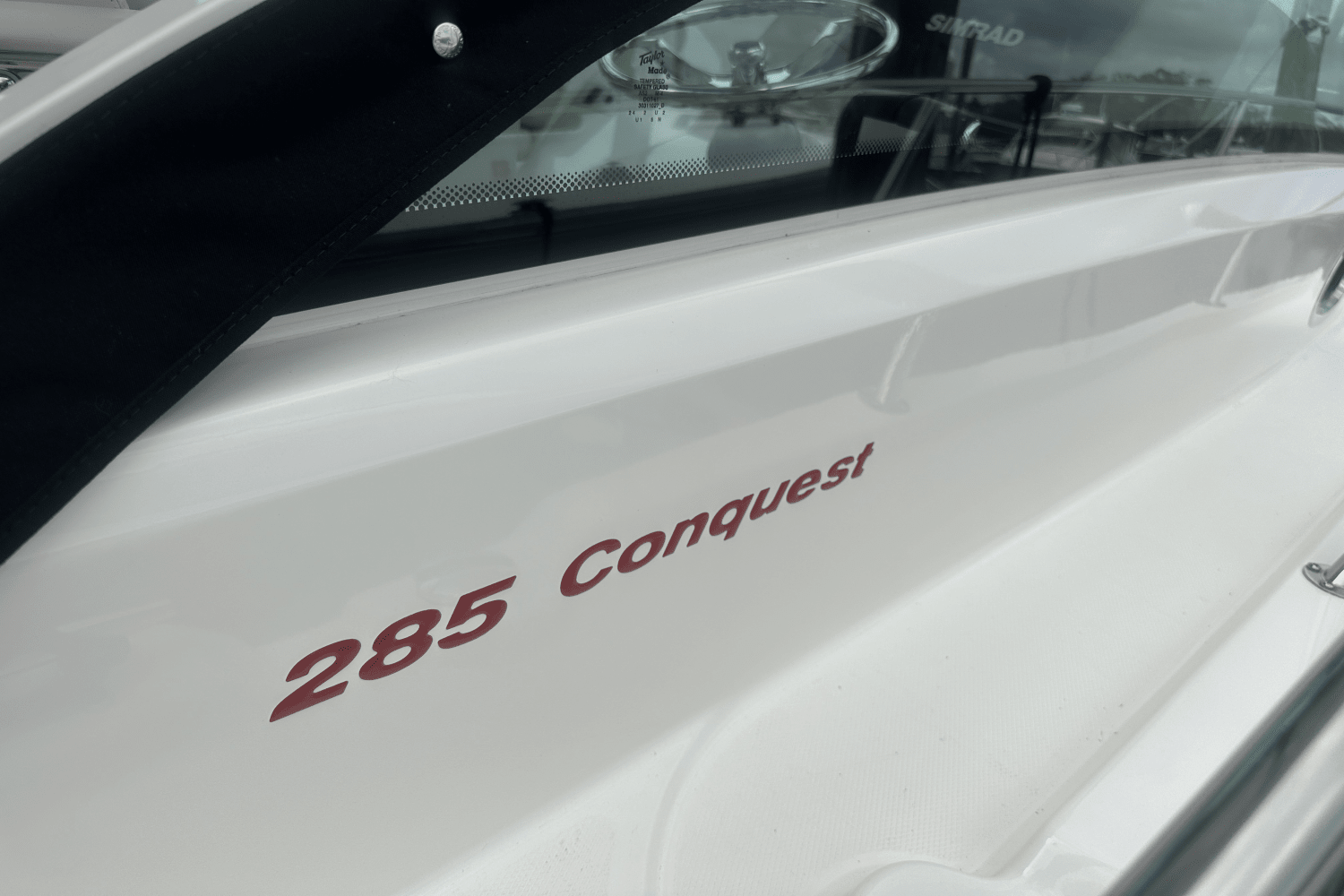 Slide: The Image of Boston Whaler 285 CONQUEST 2024 - 9