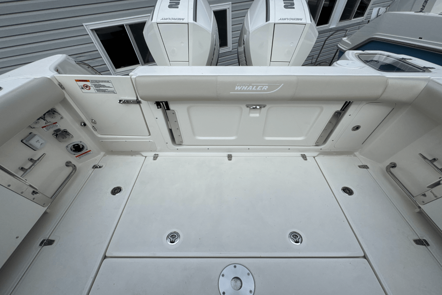 Slide: The Image of Boston Whaler 285 Conquest 2026 - 11