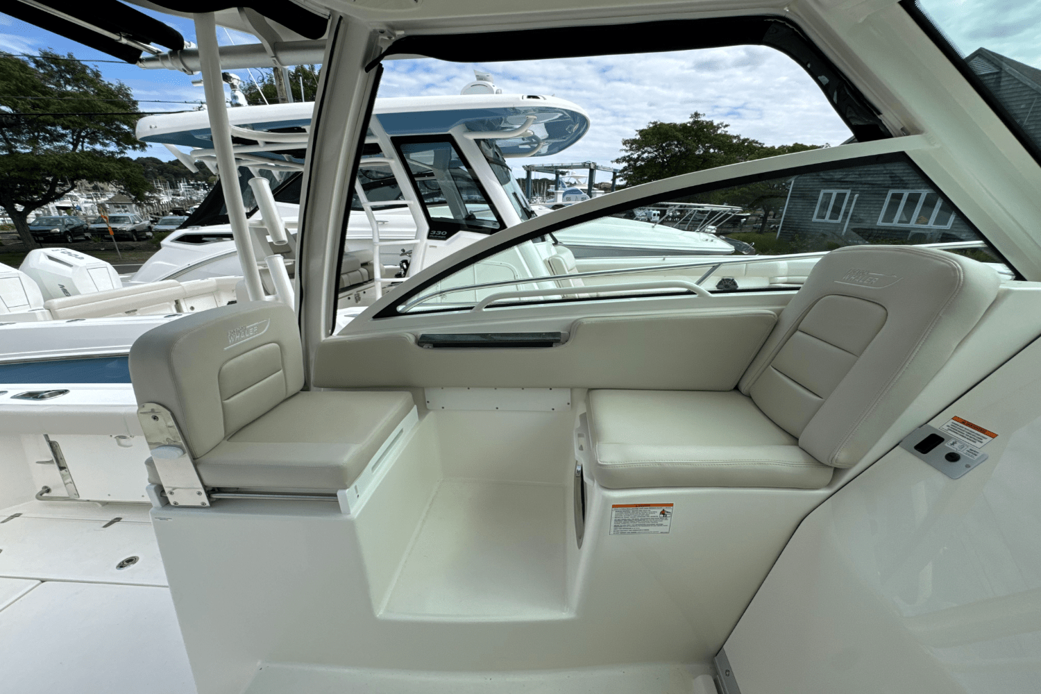 Slide: The Image of Boston Whaler 285 Conquest 2026 - 25