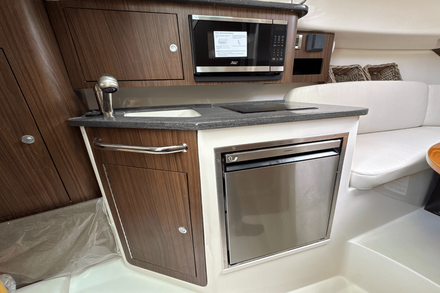 Slide: The Image of Boston Whaler 285 Conquest 2026 - 35