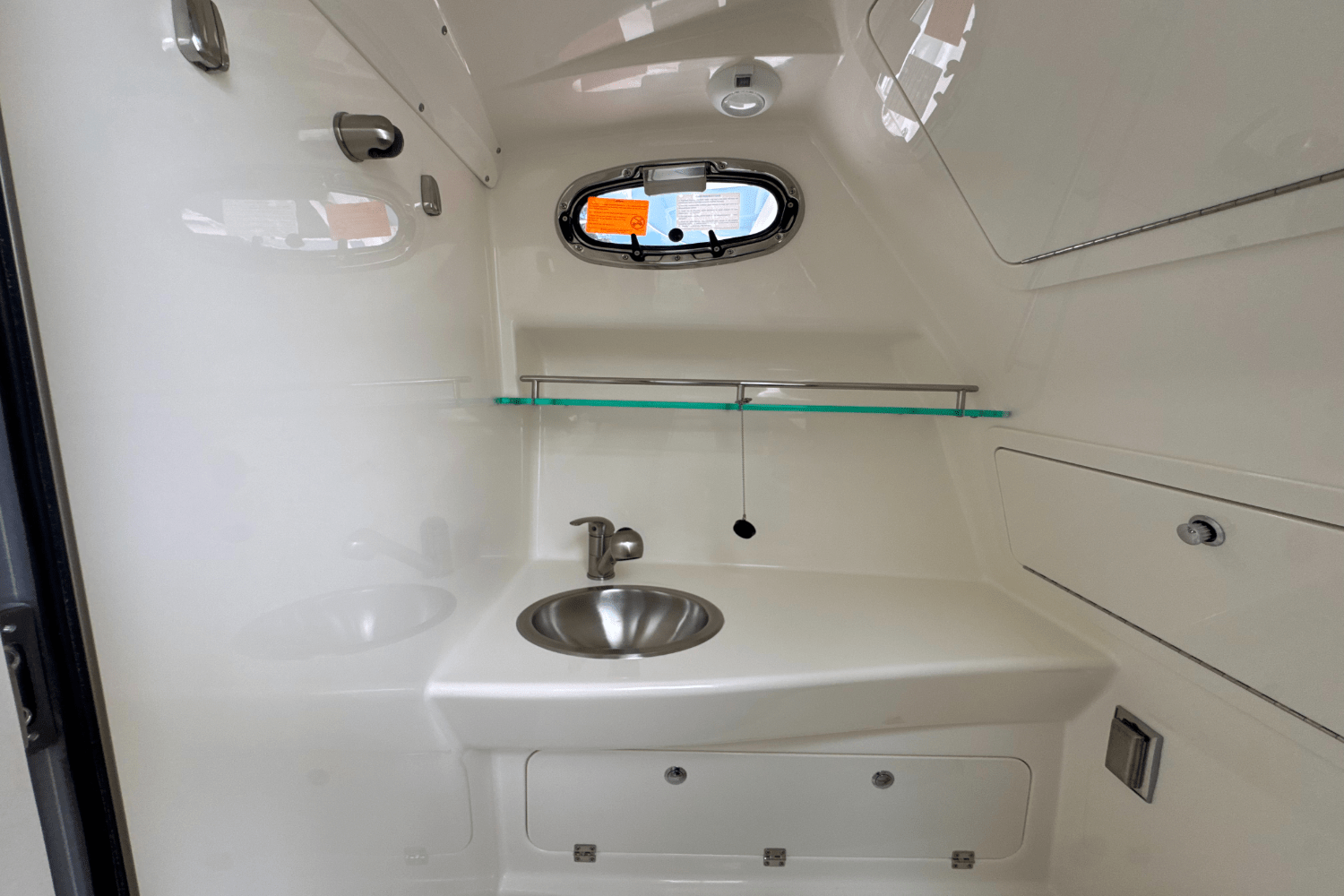 Slide: The Image of Boston Whaler 285 Conquest 2026 - 41