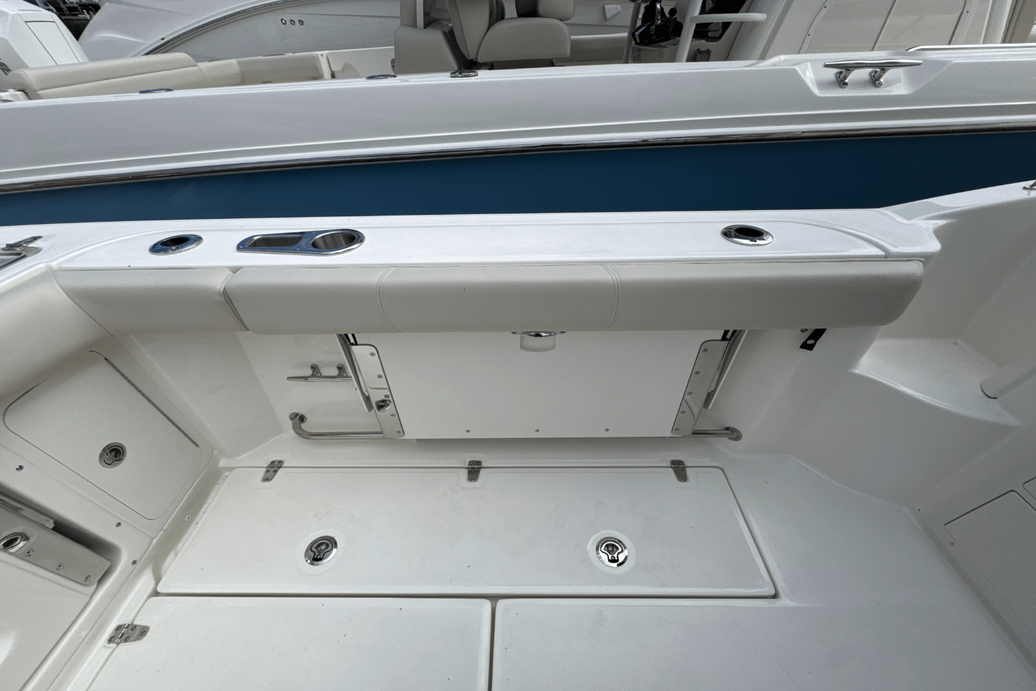 Slide: The Image of Boston Whaler 285 Conquest 2026 - 8