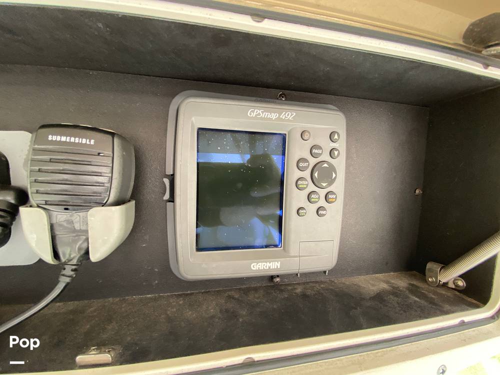 Slide: The Image of Boston Whaler 28 Conquest 2001 - 18